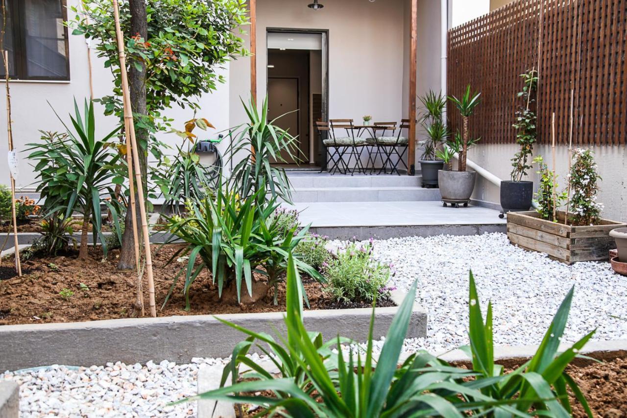 Appartamento Caravin Wanderhome, 5 Min From Metro Nea Ionia Atene